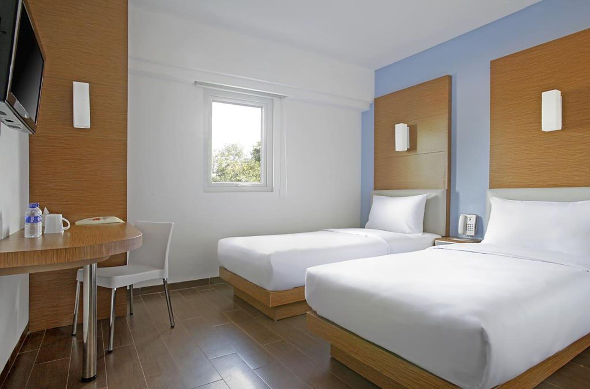 Amaris Hotel Senen Джакарта Екстер'єр фото