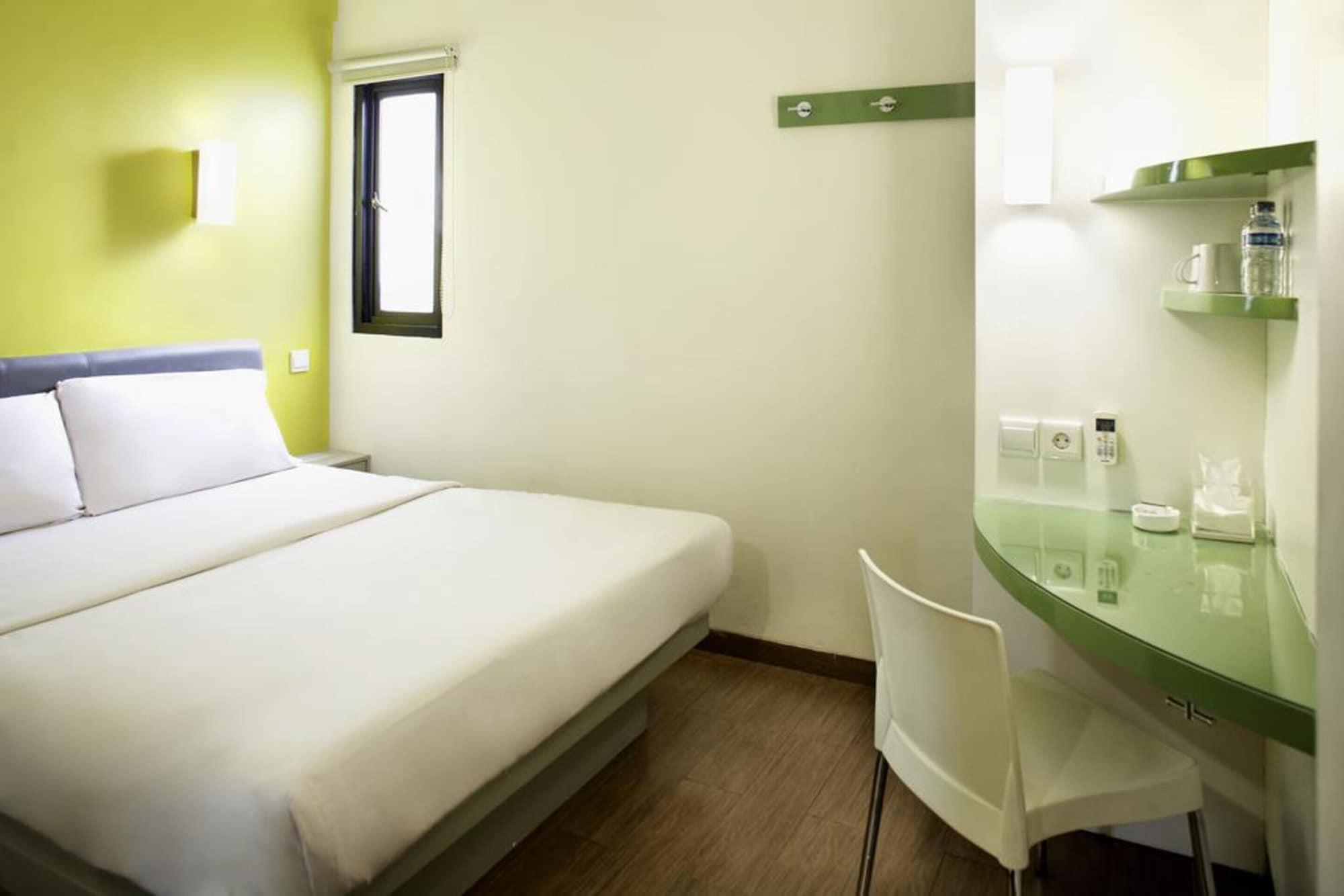 Amaris Hotel Senen Джакарта Екстер'єр фото