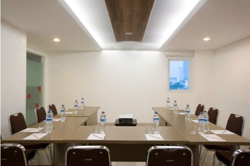 Amaris Hotel Senen Джакарта Екстер'єр фото