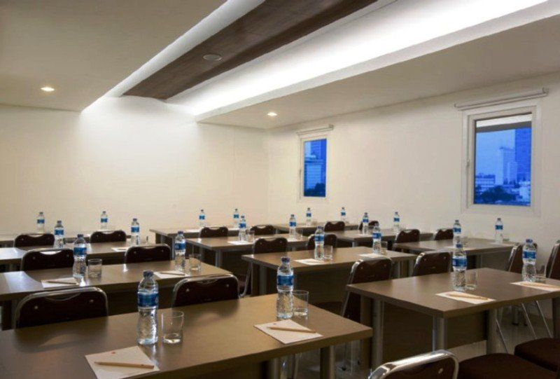Amaris Hotel Senen Джакарта Екстер'єр фото